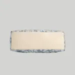 Structured cream leather bottom of the floral embossed shoulder tote bag